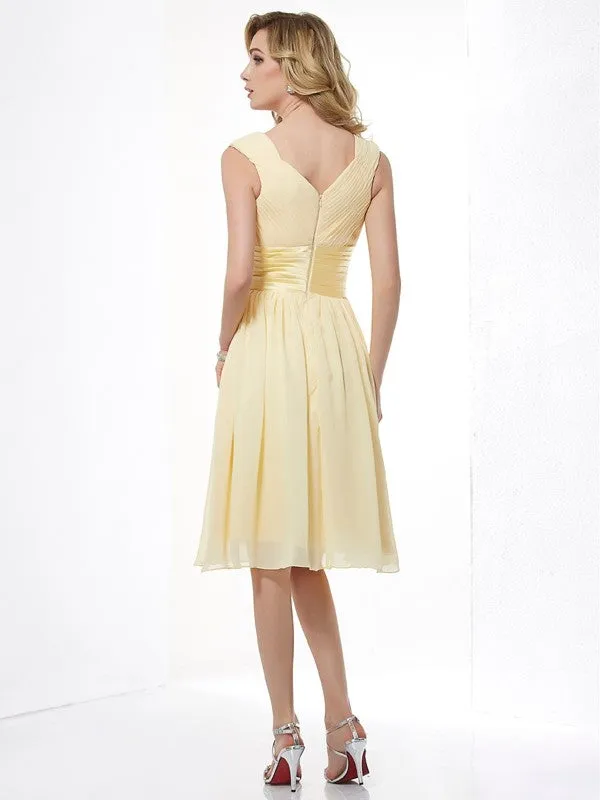 A-Line Chiffon Straps Sleeveless Knee-Length With Pleats Bridesmaid Dresses