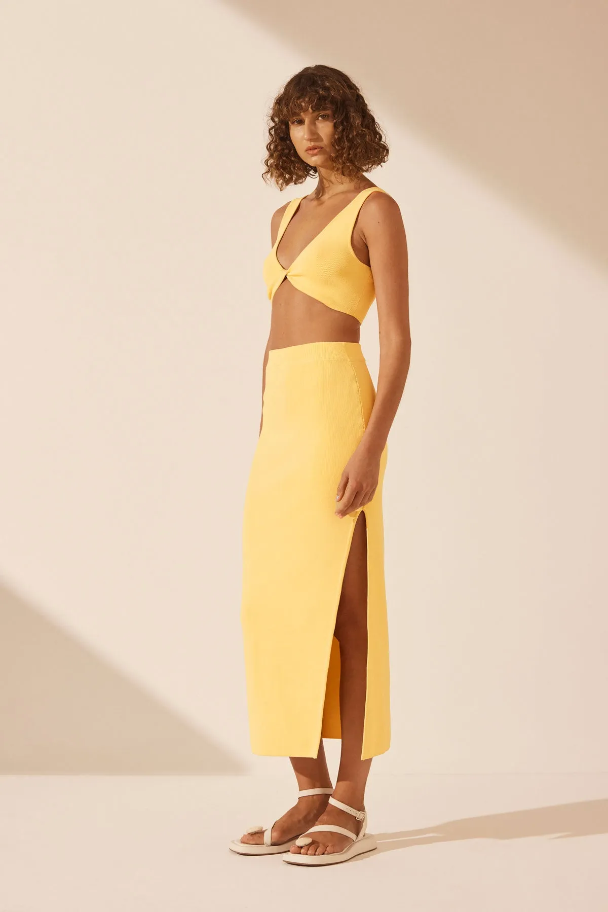 BASIC TWIST FRONT BRALETTE - LEMON