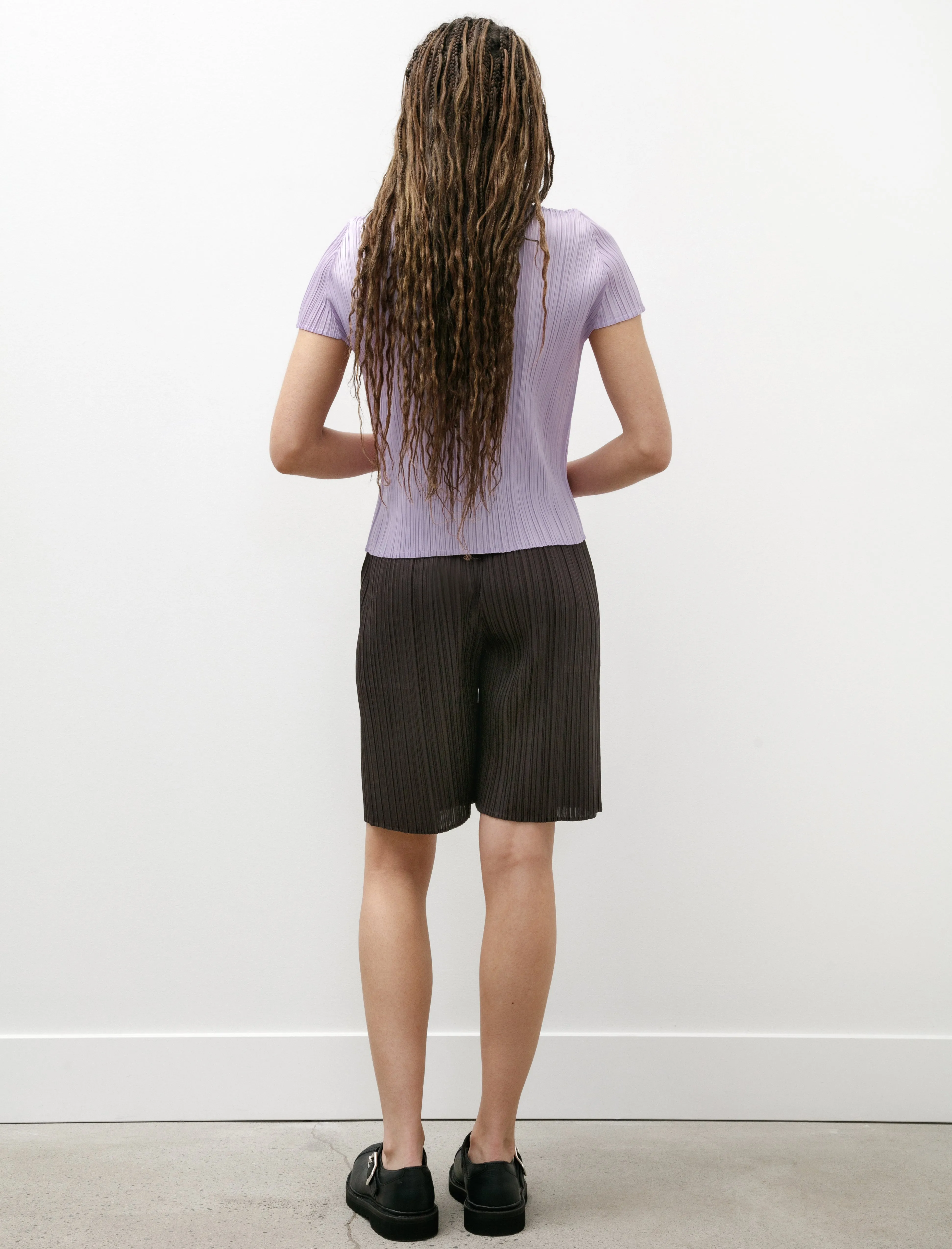 Monthly Colours Pleats Shorts Black Pepper