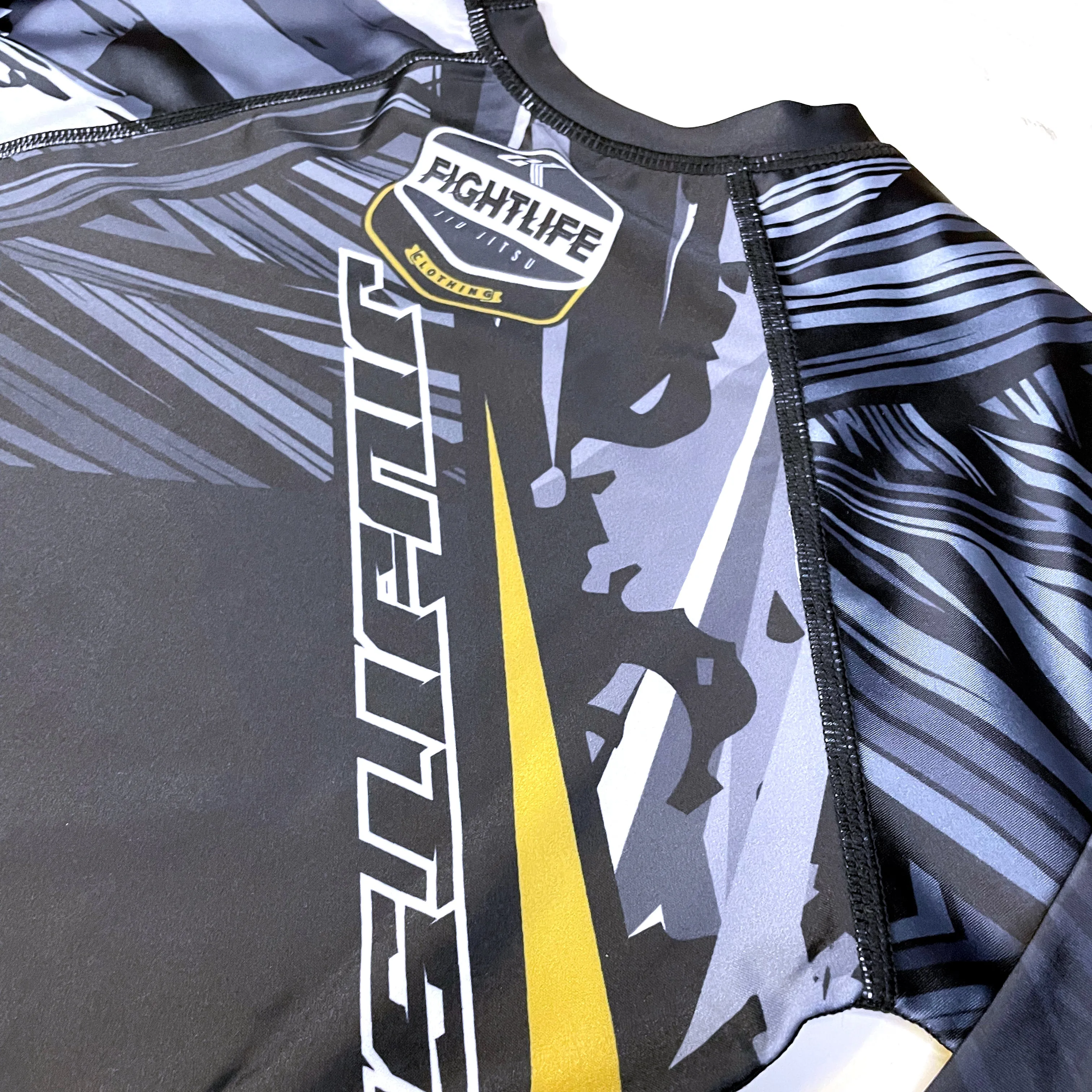 NEW! CK AMETHYST RASHGUARD KIDS GRAY GOLD