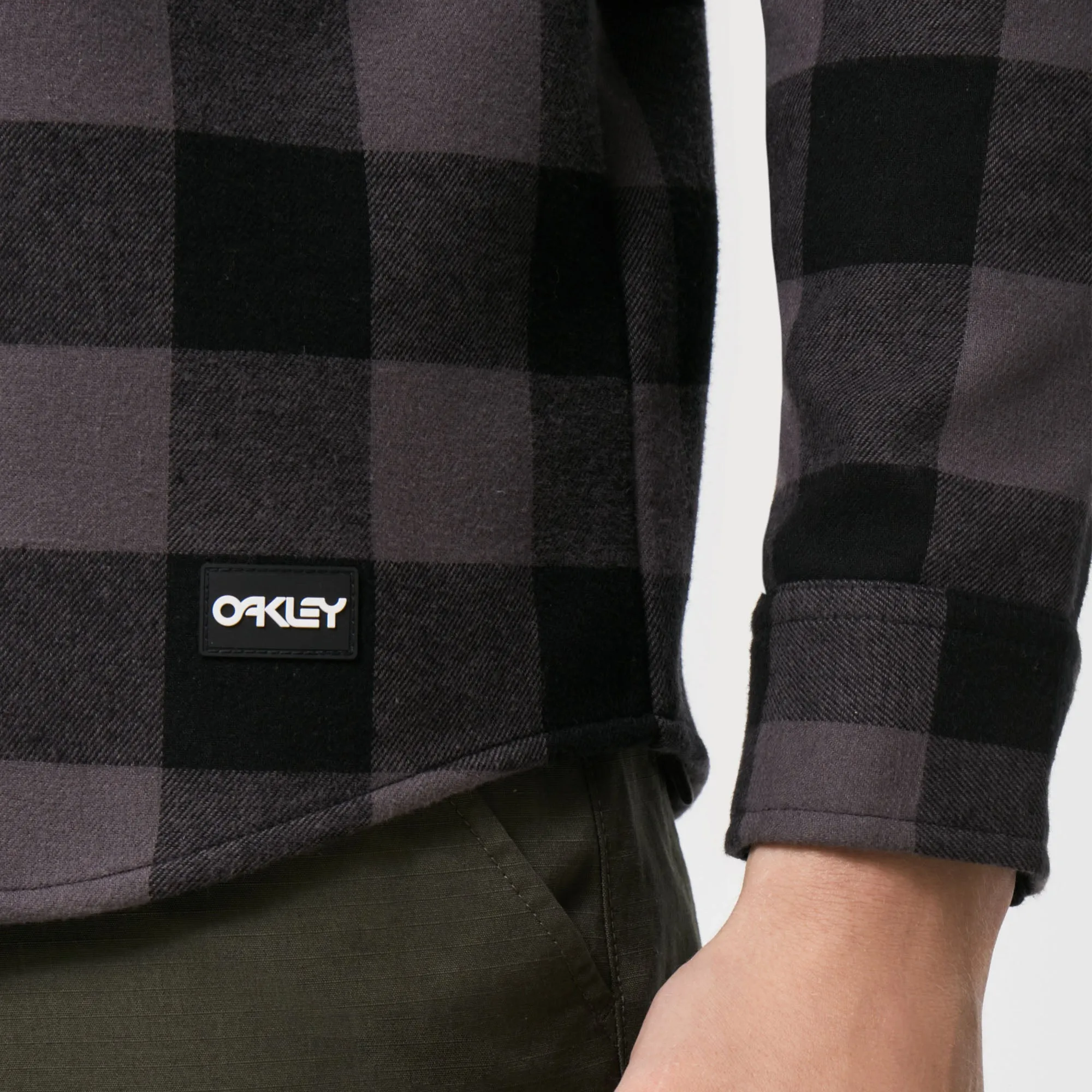 Oakley  Black Grey Cozy Bear Flannel Button Up Long Sleeve Sherpa Lining Cotton
