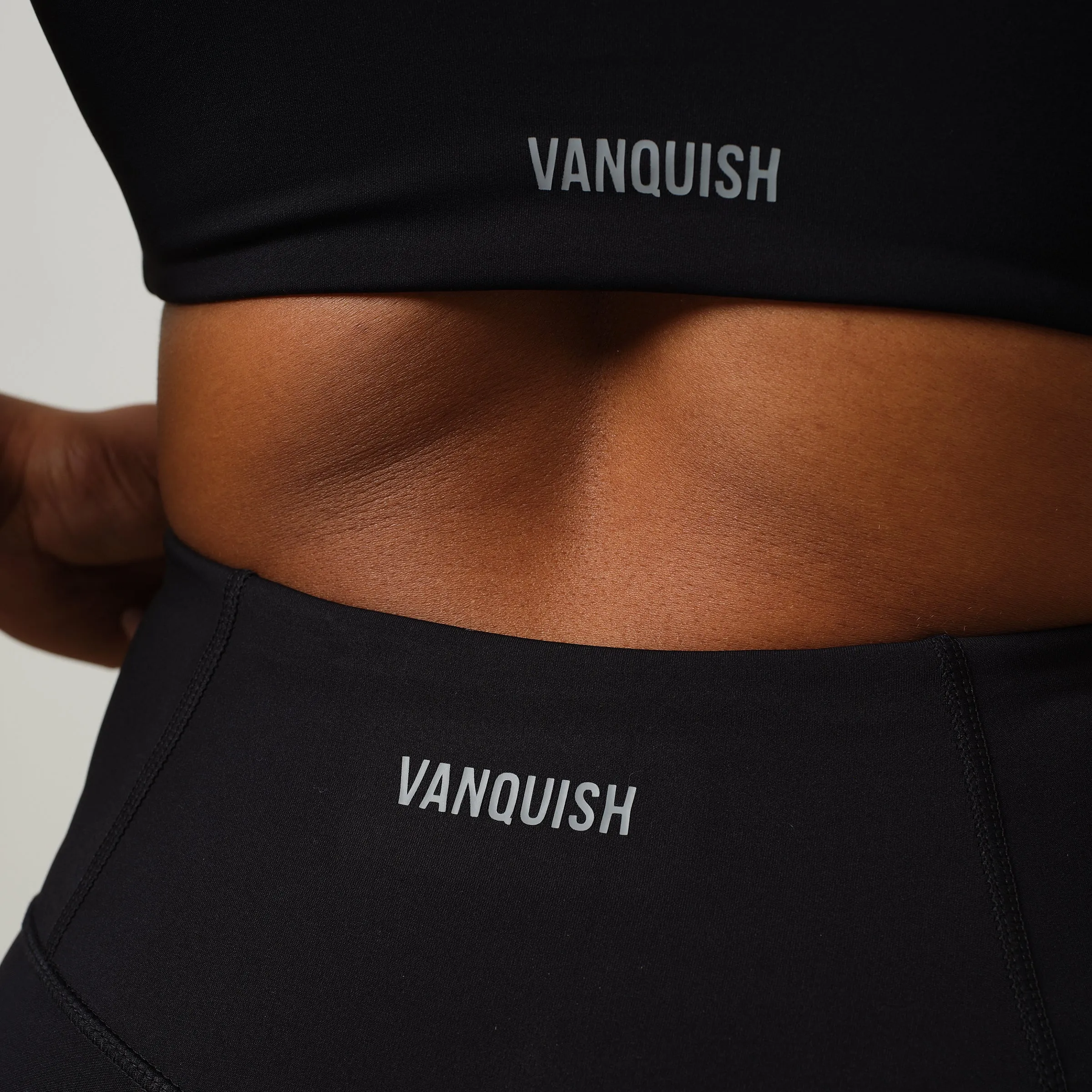 VANQUISH ENHANCE PETITE BLACK HIGH-WAIST LEGGING