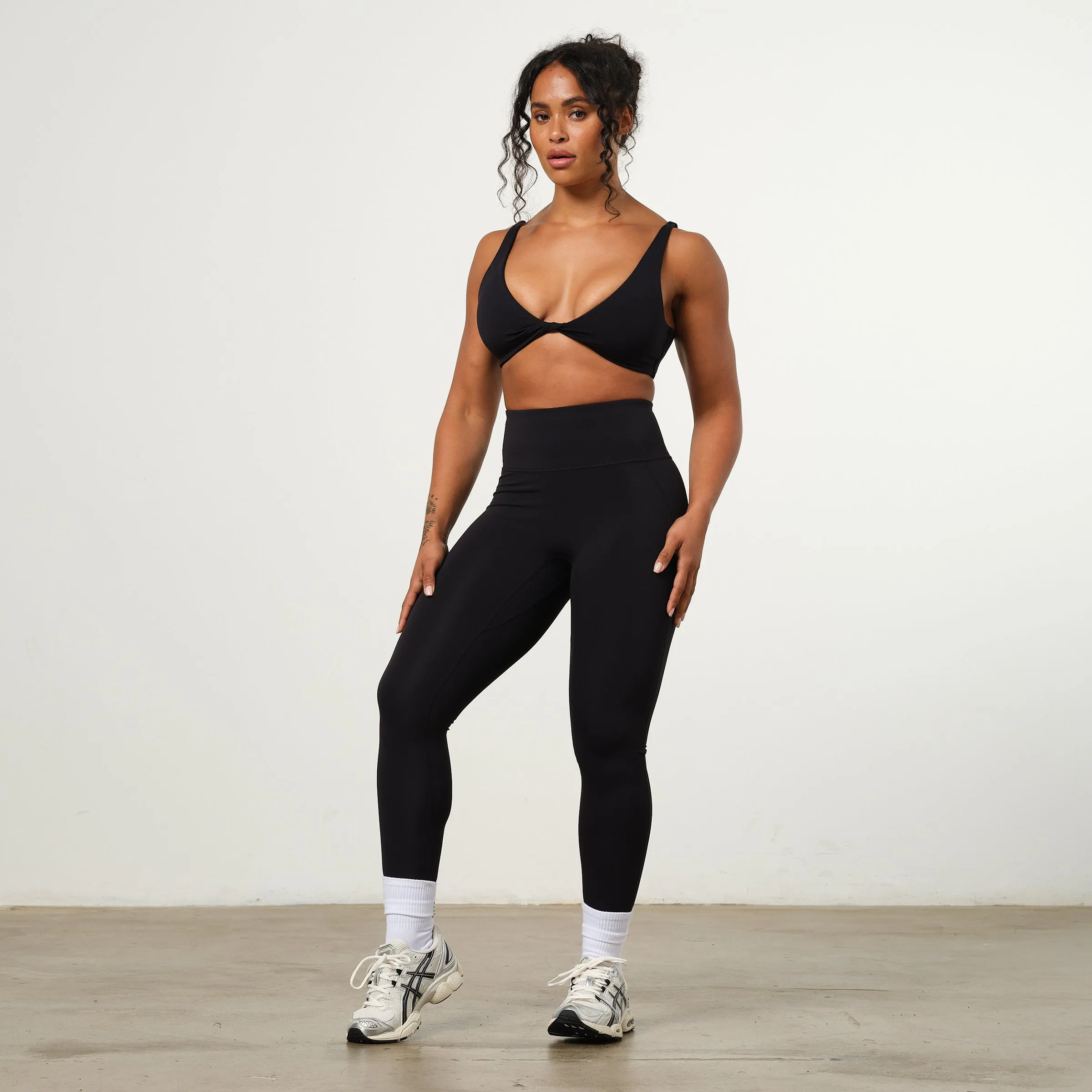 VANQUISH ENHANCE PETITE BLACK HIGH-WAIST LEGGING